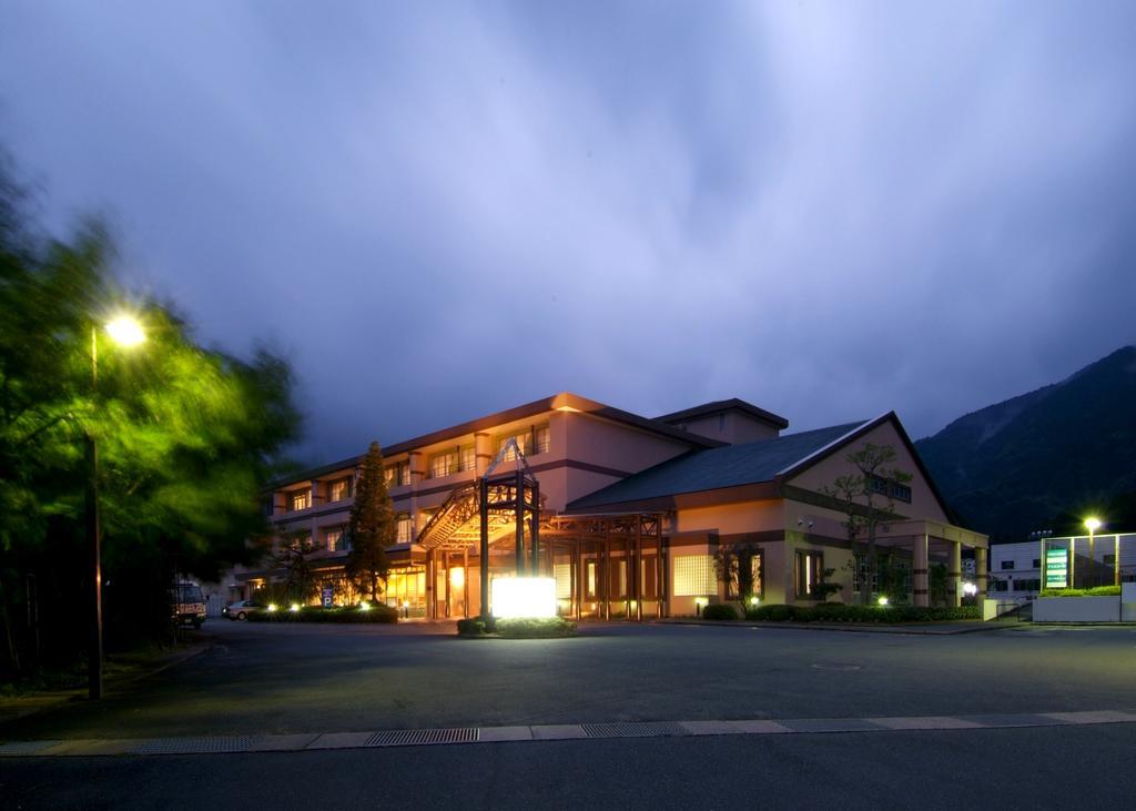 Route Inn Grantia Fukuoka Miyawaka - Wakita Onsen Екстериор снимка